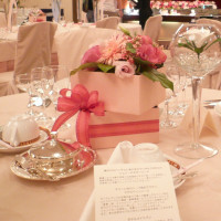 模擬披露宴。ピンクの可愛いテーブル