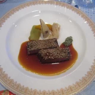 メインのお肉料理