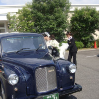 花嫁さんの移動の車