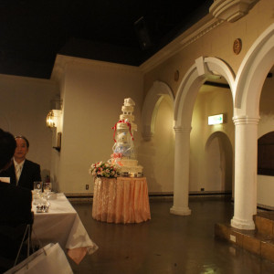 ウェディングケーキ|350060さんの小さな結婚式 サンリオピューロランド店の写真(40275)