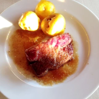 試食のお肉です