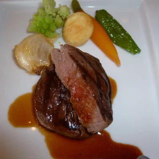 メインのお肉です