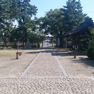 八幡神社本殿を背にした風景|352027さんの八幡の森 迎賓館（尾張八幡神社）の写真(44575)