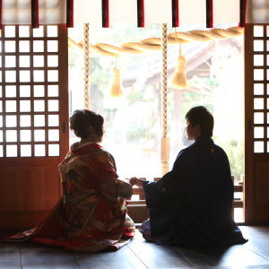 前撮り写真＠神社の中にて。|352027さんの八幡の森 迎賓館（尾張八幡神社）（営業終了）の写真(62650)