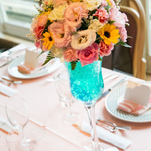 テーブルと装飾の花|352451さんのパリサンクの写真(61036)