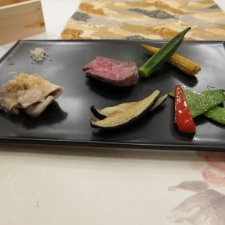 お肉料理