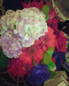 披露宴会場内の卓上に飾られていたお花。帰りに持って帰った。|353696さんの都城グリーンホテルの写真(48116)