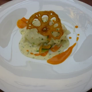 鯛のズワイガニ入りムースのせヴァプール