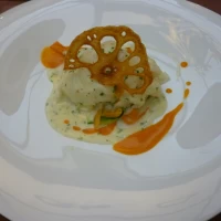 鯛のズワイガニ入りムースのせヴァプール