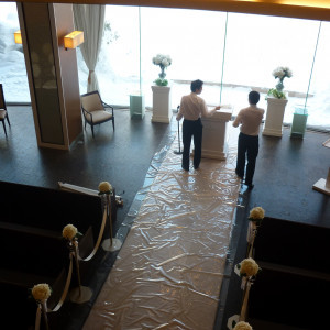 挙式会場を階段の上から|355933さんのプレミアホテル 中島公園 札幌 （旧名：ノボテル札幌）の写真(50406)