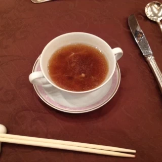 料理に出てきたフカヒレスープ