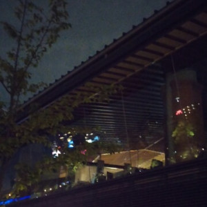 夜間から見る外観です。とても素敵ですね。|356061さんのRiver Suite OSAKA（リバースイート大阪）（ウエディング取扱終了）の写真(128587)