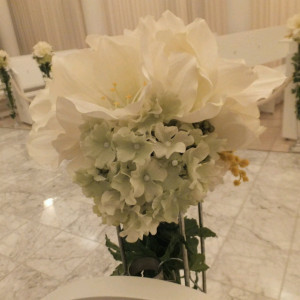 チャペルの中の装花|356487さんの札幌ブランバーチ・チャペルの写真(52225)