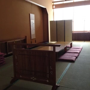 親族控え室。十分な広さ★|357145さんの北湯沢 緑の森の教会（きたゆざわ 森のソラニワ）の写真(177868)