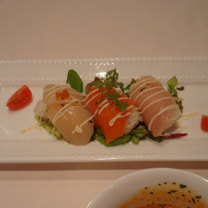 俵寿司の洋風サラダ仕立て|359121さんのバーリーズクラブの写真(63936)