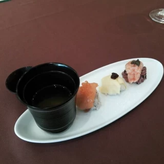 小さいお寿司
