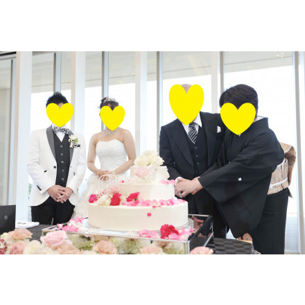 新婦両親にケーキ入刀をサプライズプレゼント 結婚式 二次会のgood演出bad演出 余興