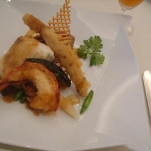 メインの魚料理|360378さんのアーバンヴィレッジハウスティヌカーラISESAKIの写真(102180)