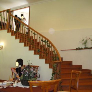 階段からの入場|360378さんの軽井沢倶楽部 有明邸の写真(105126)