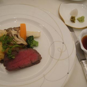 メインの肉料理|360378さんのアーバンヴィレッジハウスティヌカーラISESAKIの写真(102181)