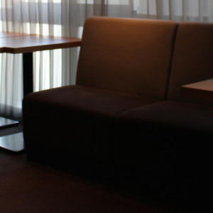 控え室のソファ。|360639さんのTHE GARDEN（ザガーデン）の写真(134376)