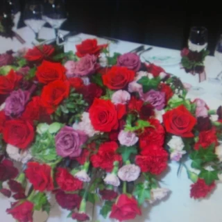 新郎新婦の席の装花です