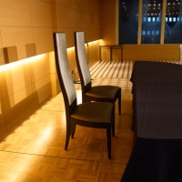 27階披露宴会場　メインテーブル椅子