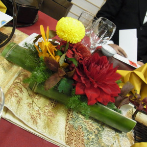 テーブルの花|362800さんの和風リゾートホテルKKR鎌倉わかみやの写真(75539)