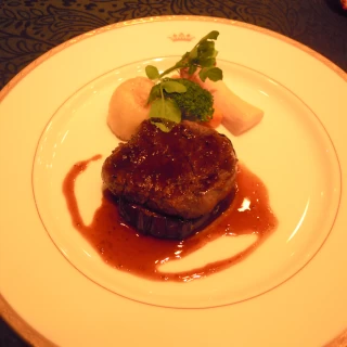 もちろんお肉料理も