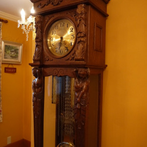 建物に入ったところに置かれていたアンティークな古時計。|363709さんの高輪プリンセスガルテンの写真(81066)