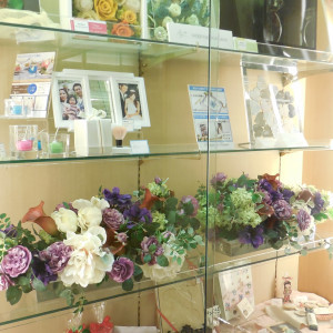 サロン内には引出物の展示品がたくさんありました。|364240さんのリーガロイヤルホテル広島の写真(87727)
