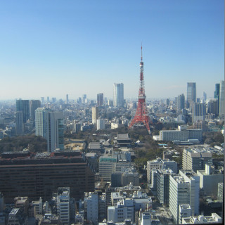 待合室から東京タワーが見えます