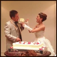 ケーキサーブのシーンです。