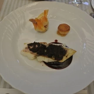 白身魚とトリュフを使ったソテー