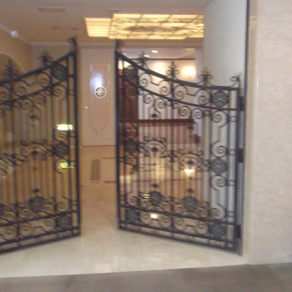 ホテルの中にあるチャペルに入る前の入り口です。