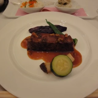お肉
