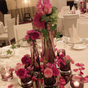 テーブル装花|366708さんのフォレスト・イン 昭和館(オークラホテルズ&リゾーツ)の写真(96474)