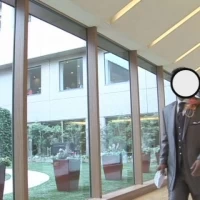 チャペルに続く回廊