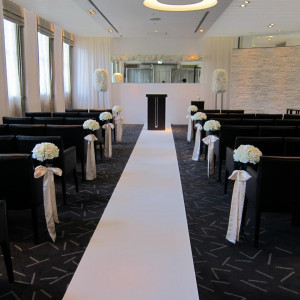 ワインセラーを利用した挙式会場|368011さんのLE PONT DE CIEL WEDDING (ルポンドシエルウエディング)の写真(238166)