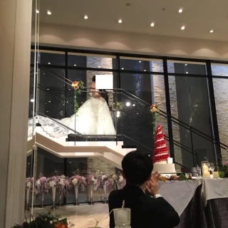 披露宴会場内の大階段