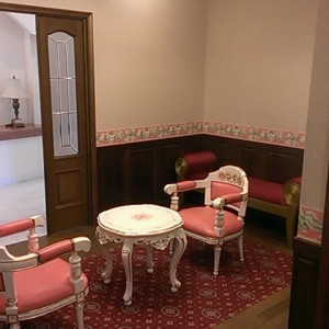 新婦の控え室です|370006さんのHAMILTON HOTEL KAZUSA（ハミルトンホテルカズサ）の写真(111246)