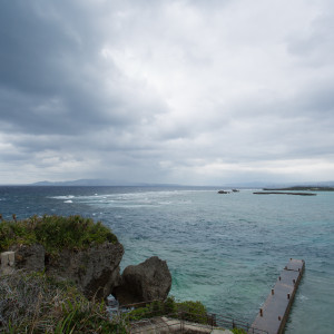 チャペル外からみえる海|373485さんの万座の教会の写真(128218)