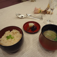 ごはん、汁物1