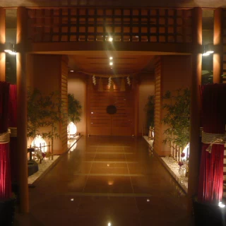 神殿式の入口