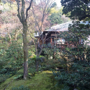 控え室は庭にある離れ|376600さんの山荘 京大和の写真(149241)