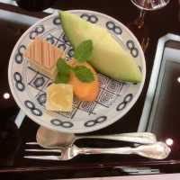 日本食フルコースの〆のデザートです。