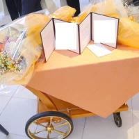 ご両親へのプレゼント　花束＆写真
