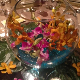 オリエンタルな雰囲気の装花