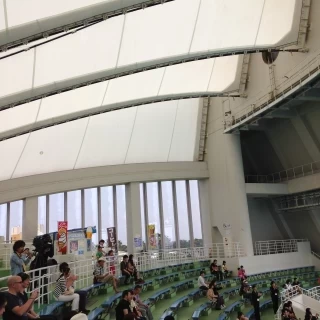 人前式なので一般客からも祝福されます