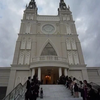 チャペルの外で記念写真を撮りました